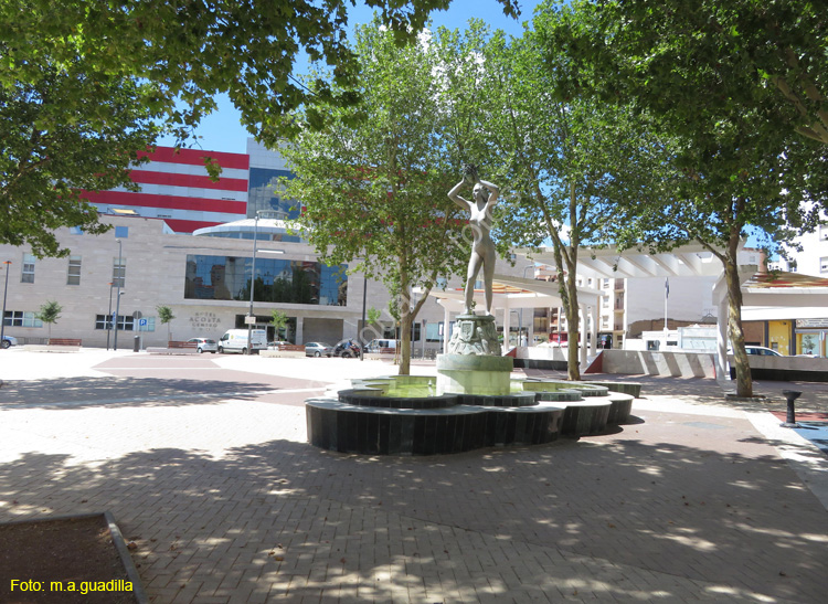ALMENDRALEJO (101) Plaza Extremadura