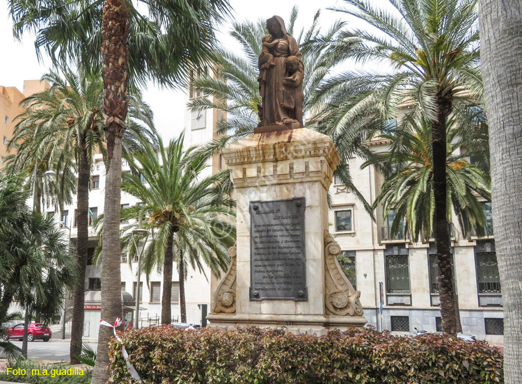 ALMERIA (194) Plaza de las Velas - La Caridad