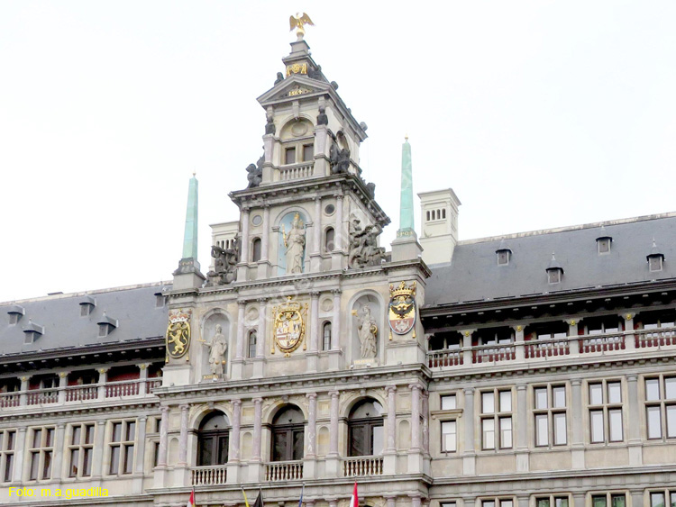 AMBERES (109) Ayuntamiento