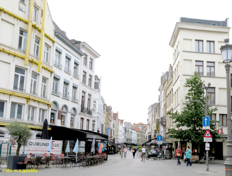 AMBERES (130) Oude Koornmarkt