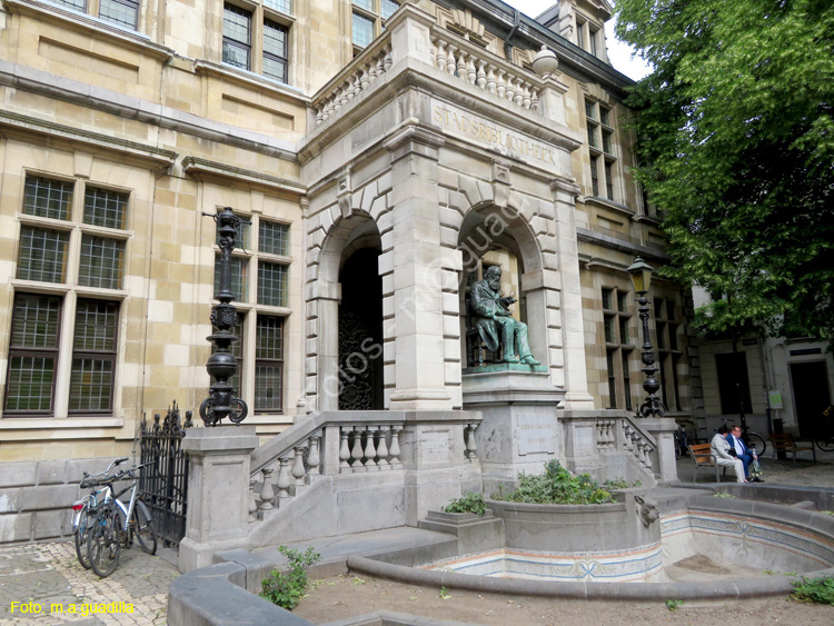 AMBERES (153) Monumento a Hendrik Conscience