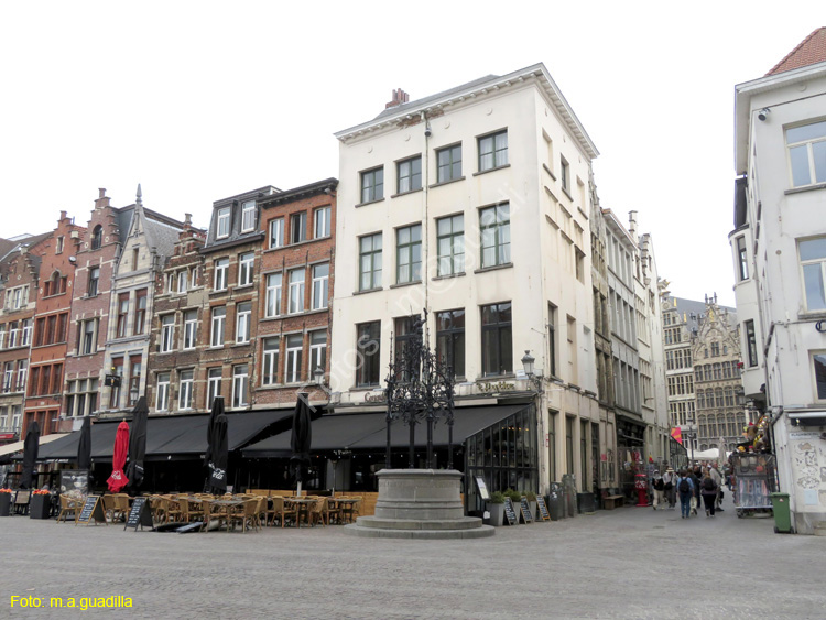 AMBERES (166) Handschoenmarkt