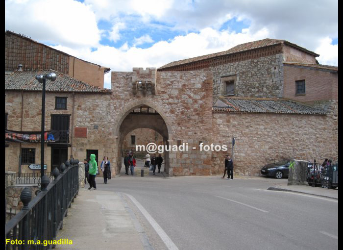 AYLLON (156)