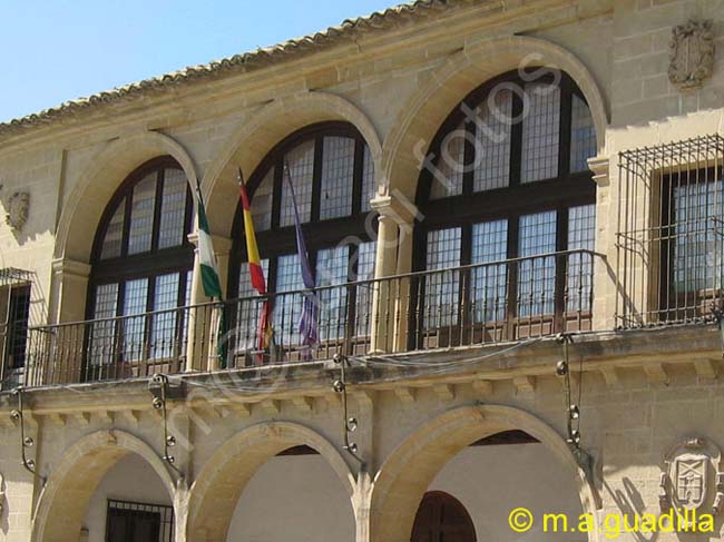 BAEZA 068 Casas Consistoriales Bajas - Balconada