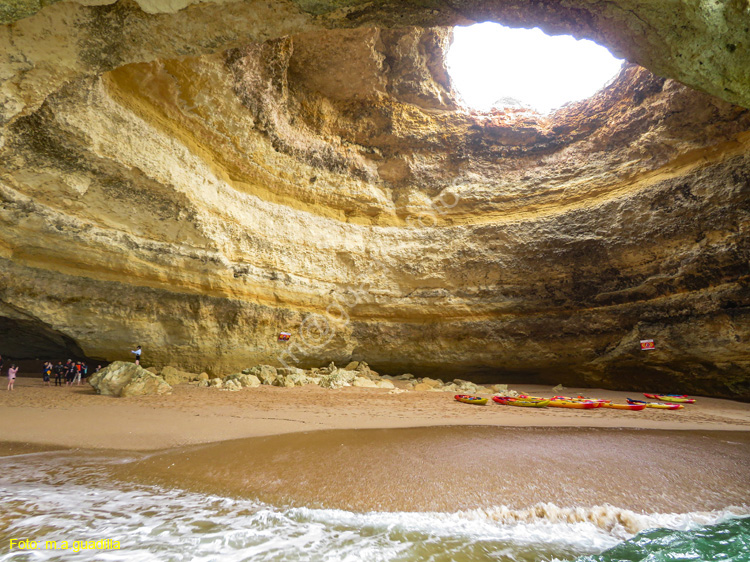 BENAGIL (122) Cuevas