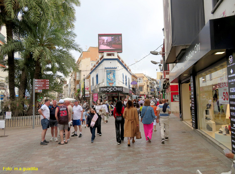 BENIDORM (135) Plaza de la Cruz