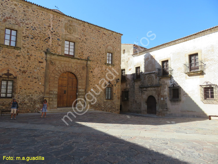 CACERES (129)