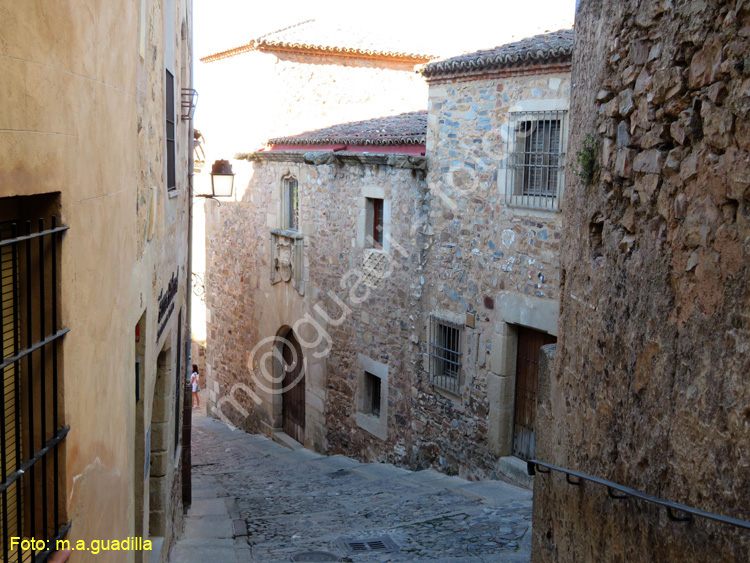 CACERES (211)