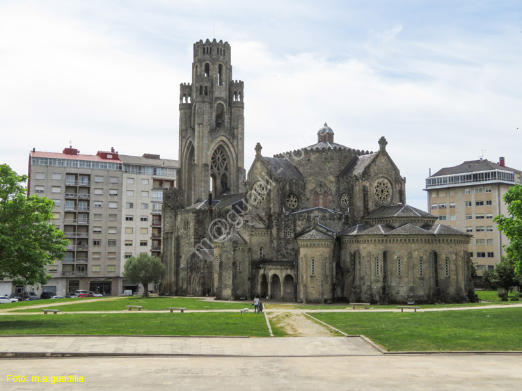 O CARBALLIÑO (119) Iglesia de la Vera Cruz