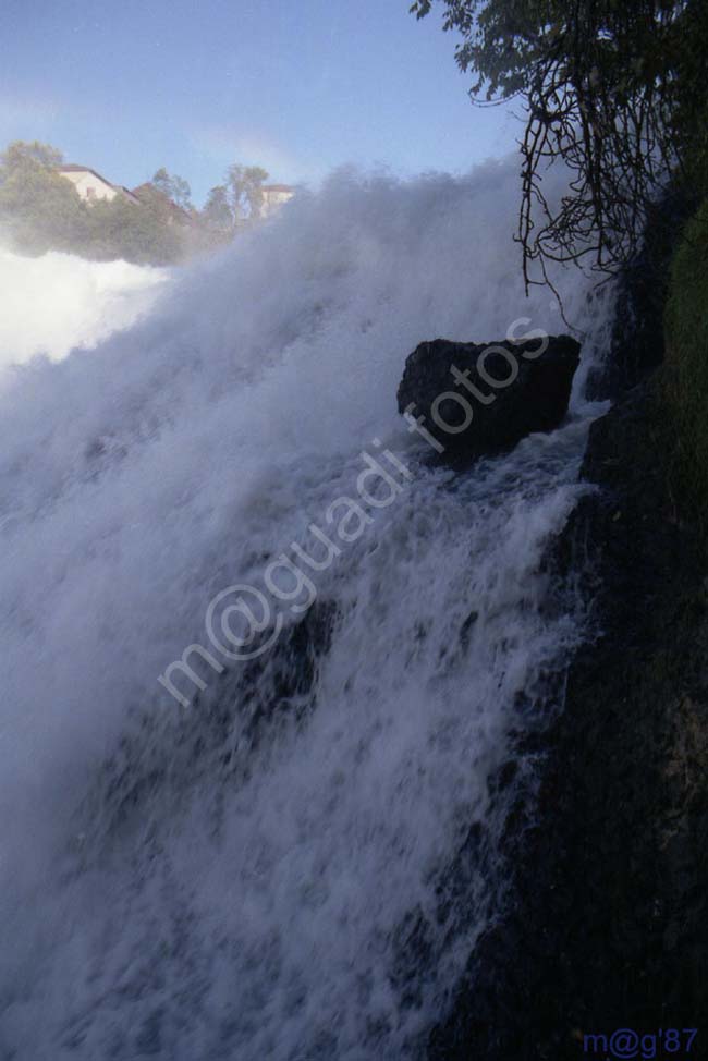 SUIZA - CATARATA DEL RHIN 006