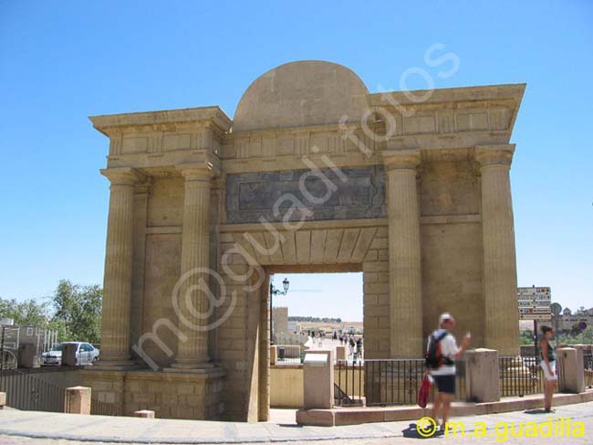 CORDOBA 031 Puerta del Puente