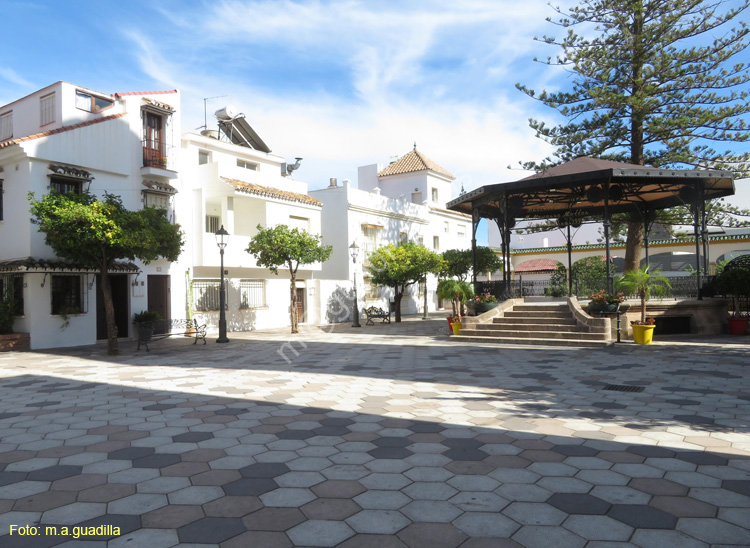 ESTEPONA (117) Plaza del Reloj