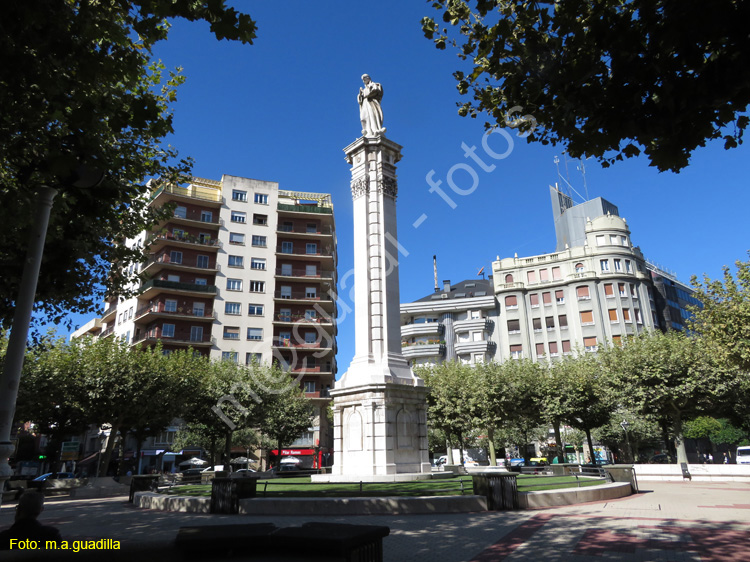 LEON (111) Plaza de la Inmaculada