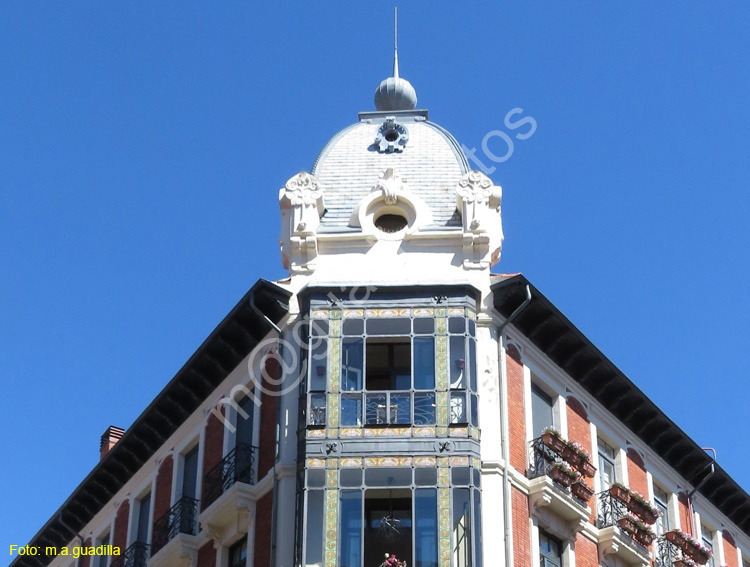 LEON (331) Calle Ancha