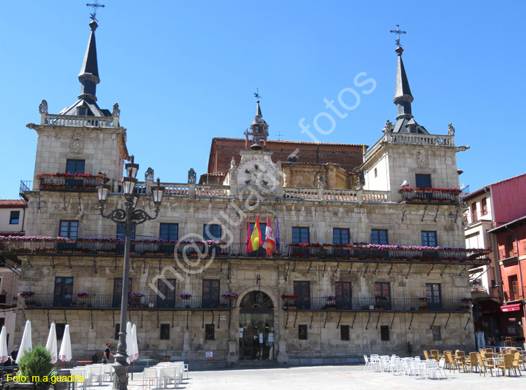 LEON (338) Plaza Mayor - Ayuntamiento