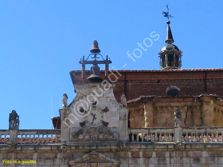 LEON (339) Plaza Mayor - Ayuntamiento