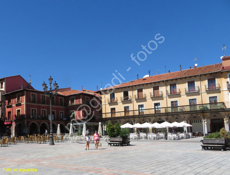 LEON (342) Plaza Mayor - Ayuntamiento