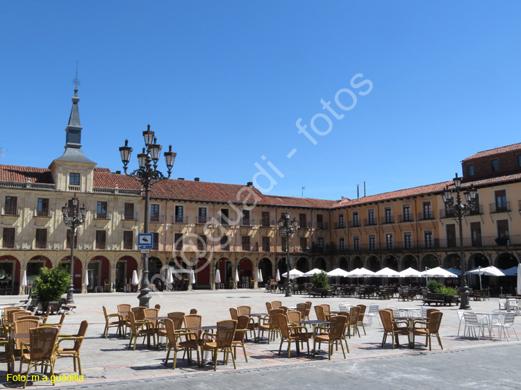 LEON (345) Plaza Mayor - Ayuntamiento