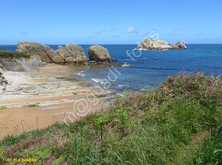 LIENCRES (110) Playa de Cerrias