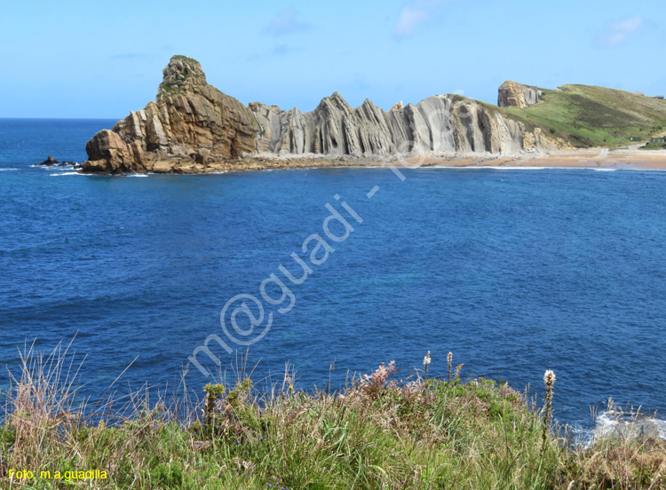 LIENCRES (114) Playa de Cerrias