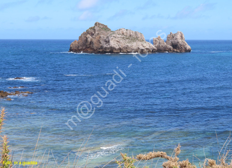 LIENCRES (115) Playa de Cerrias