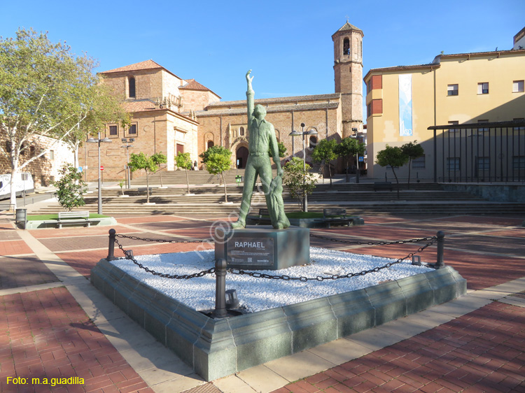 LINARES (107) Monumento a Raphael - Pza Ayuntamiento