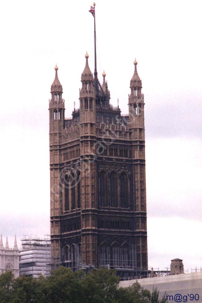 LONDRES 019 - Parlamento