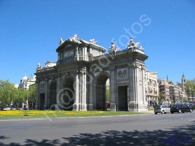 Madrid - Puerta de Alcala 094