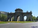 Madrid - Puerta de Alcala 006