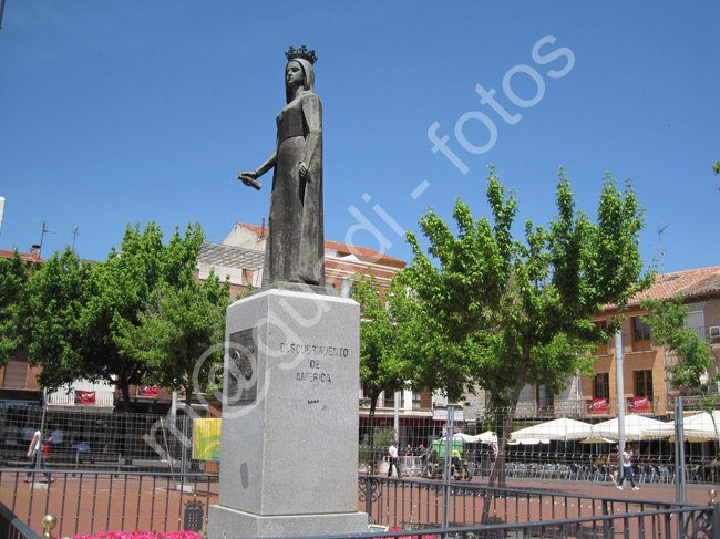 MEDINA DEL CAMPO 107 Plaza Mayor de la Hispanidad