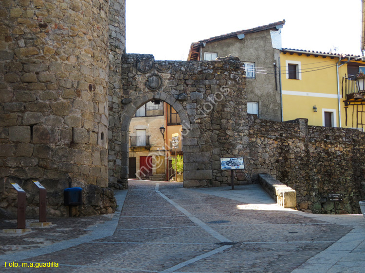 MIRANDA DEL CASTAÑAR (105) Puerta de San Gines
