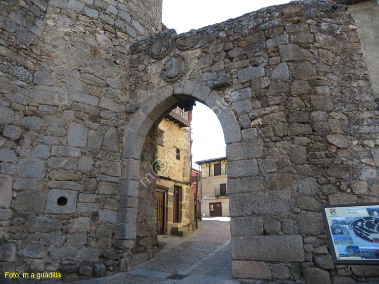 MIRANDA DEL CASTAÑAR (107) Puerta de San Gines