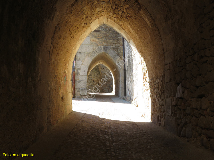 MIRANDA DEL CASTAÑAR (134) Muralla -paso de guardia