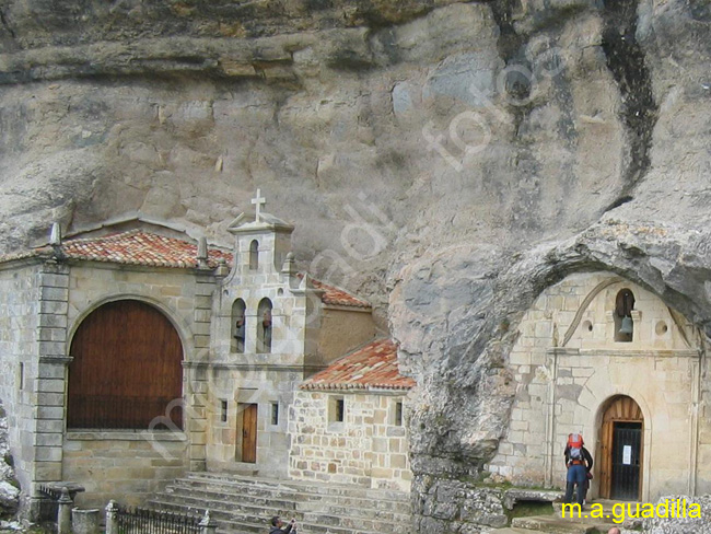 Ojo Guareña 006 - Cueva y Ermita de San Bernabe
