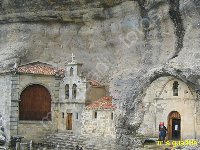 Ojo Guareña 006 - Cueva y Ermita de San Bernabe