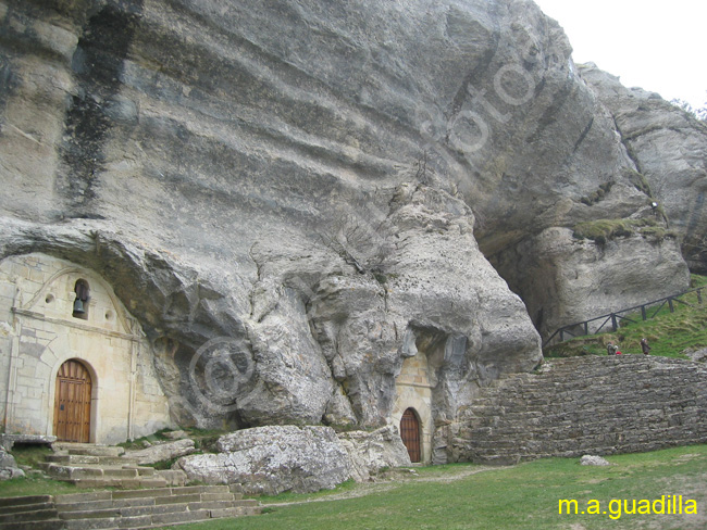 Ojo Guareña 030 - Cueva y Ermita de San Bernabe