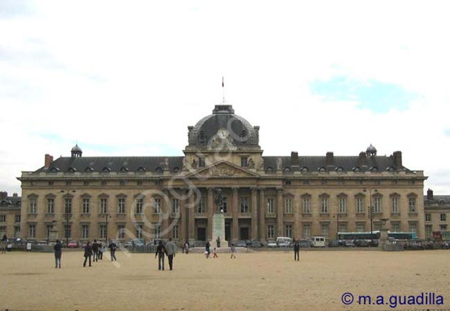 PARIS 051 Academie Militaire