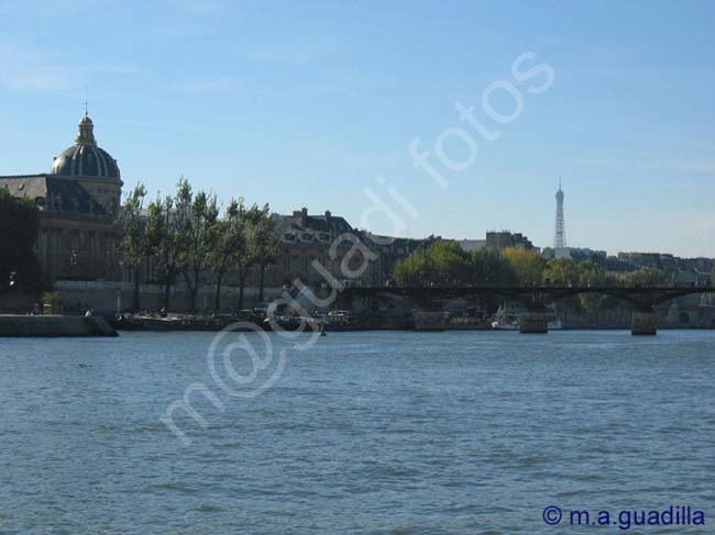 PARIS 130 Paseo por el Sena