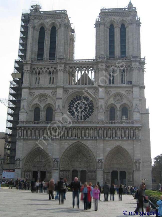 PARIS 150 Notre Dame