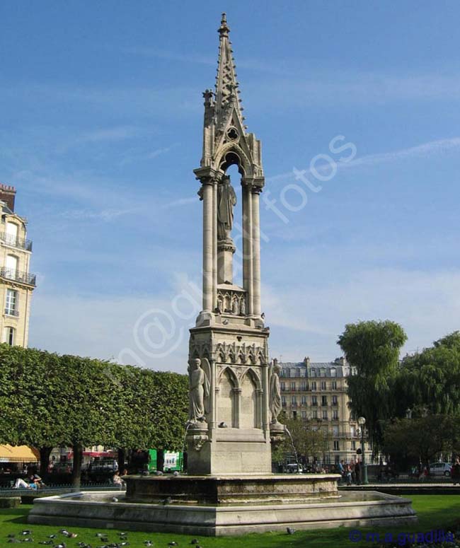 PARIS 178 Notre Dame
