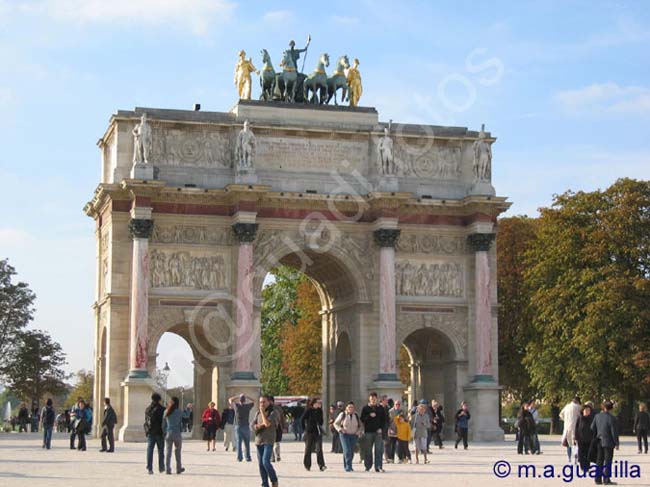 PARIS 211 Arc du Carroussel