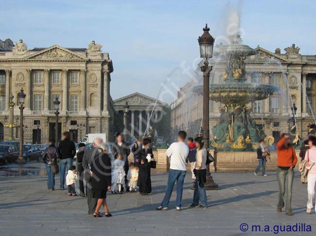 PARIS 213 Place du la Concorde