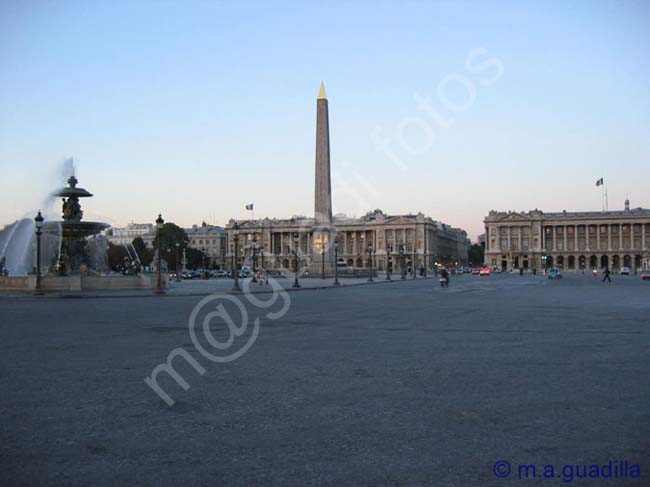 PARIS 223 b Place du la Concorde