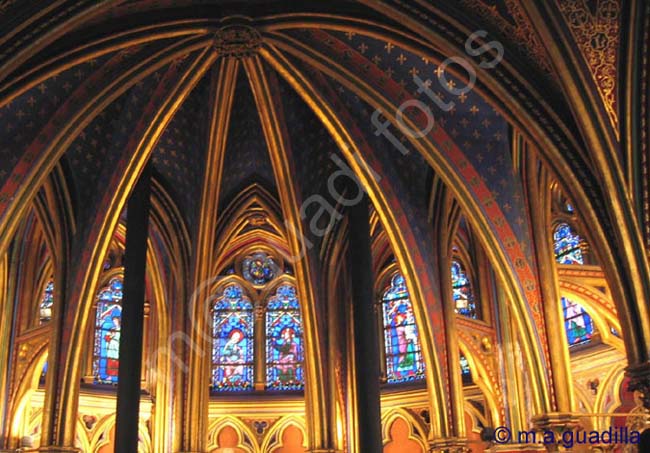 PARIS 243 La Sainte Chapelle