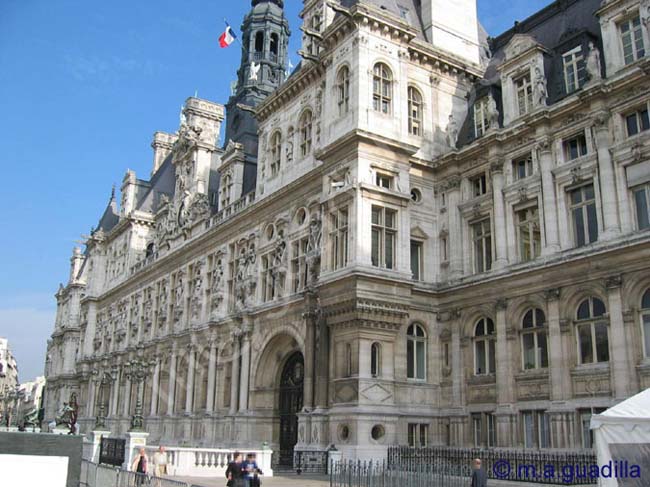 PARIS 247 Ayuntamiento - Hotel de Ville