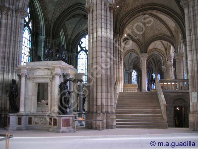 PARIS 377 Eglise de Saint Dennis