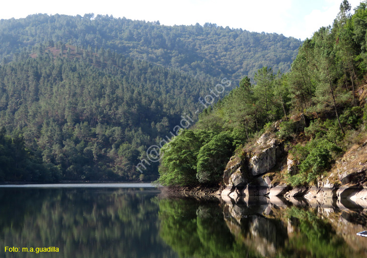 RIBEIRA SACRA (110) PLAYA FLUVIAL DE A COVA