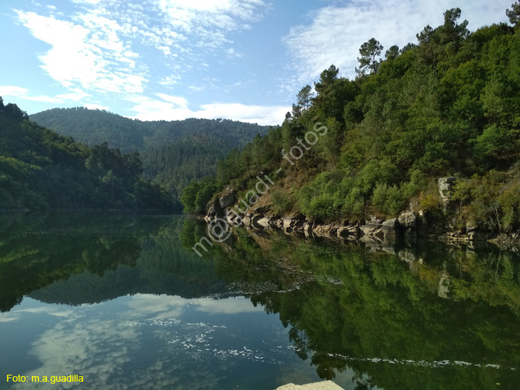 RIBEIRA SACRA (116) PLAYA FLUVIAL DE A COVA