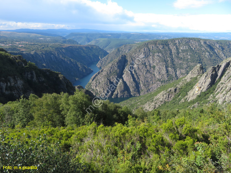 RIBEIRA SACRA (172) PARADA DE SIL - MIRADOR DE CABEZOA