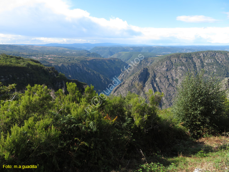 RIBEIRA SACRA (179) PARADA DE SIL - MIRADOR DE CABEZOA